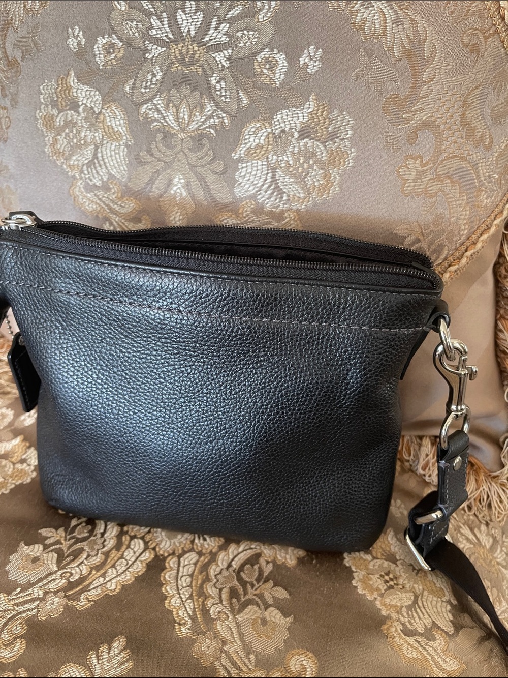 Coach Black Pebbled Leather Messenger Crossbody - Picture 2 of 2